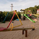 Domek w Jarosławcu, plac zabaw dla dzieci